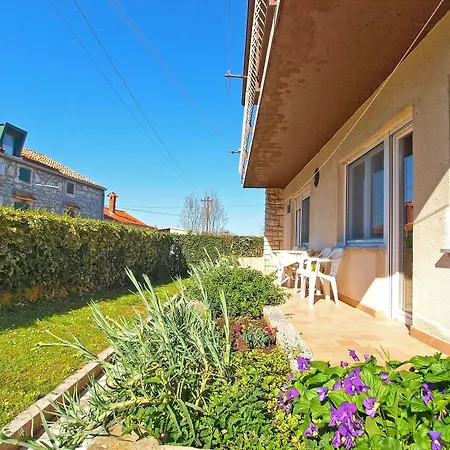 Apartamento Jozefina 1261 *