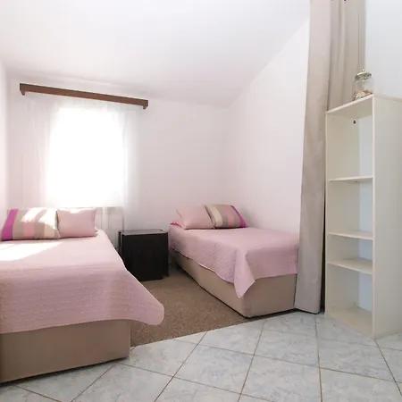 Jozefina 1261 Medulin
