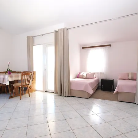 Jozefina 1261 Daire *